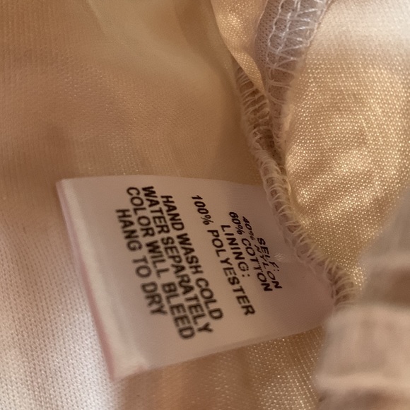 SOLD Lulu’s Size XS Floral Crop Top - Picture 6 of 8